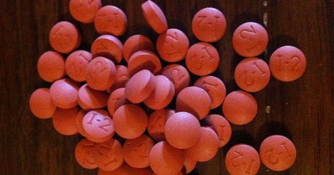 Doktoren warnen alle über 40 KEIN Ibuprofen einzunehmen. Hier ist der Grund…