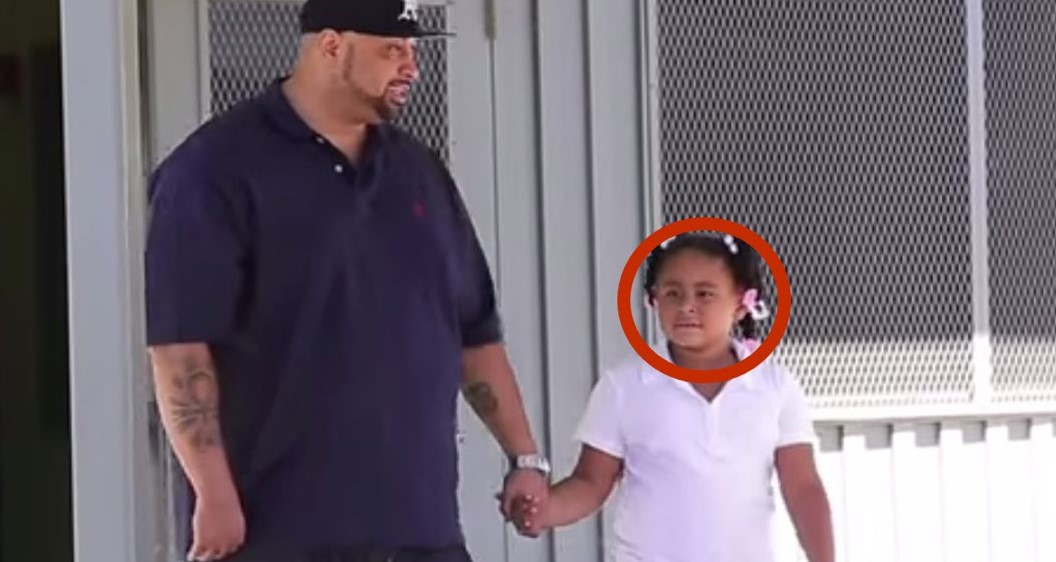 Diese 9 Jährige wird gemobbt. Dann stürmt ihr Vater in die Schule und macht DAS!