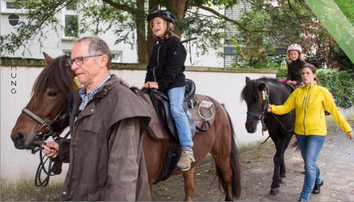 Ritt quer durch Deutschland: Opa holt Enkel mit Pferd ab!