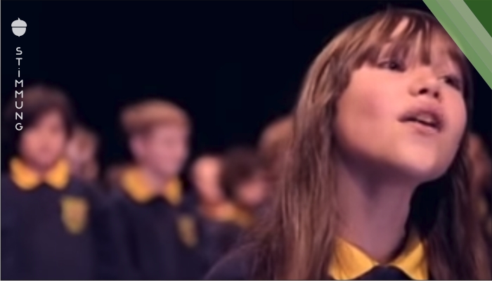 Mädchen mit Autismus singt einen Klassiker – und rührt das Publikum zu Tränen