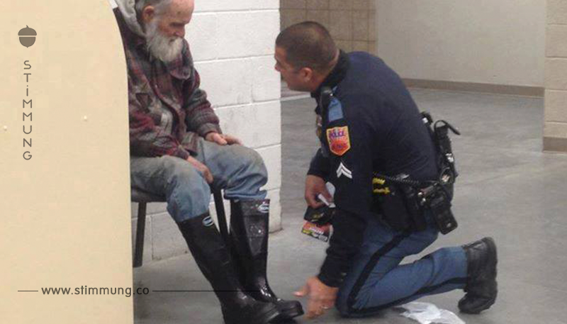 Der Obdachlose weigert sich den Laden zu verlassen. Doch was der Polizist dann sieht, bricht ihm das Herz.