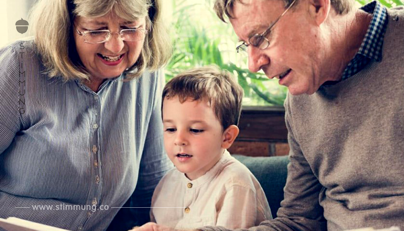 Neue Studie deckt auf: Zeit mit Großeltern kann für Enkel schädlich sein