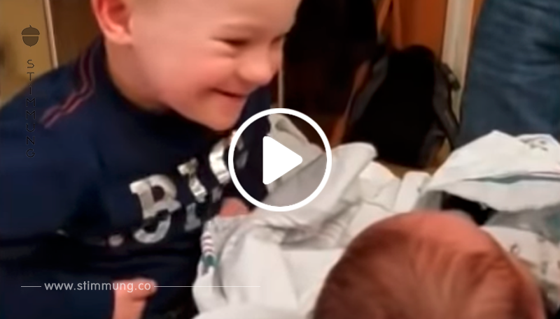 Der Junge mit Down-Syndrom sah seinen neugeborenen Bruder zum ersten Mal. Seine Reaktion hat das ganze Internet erobert!