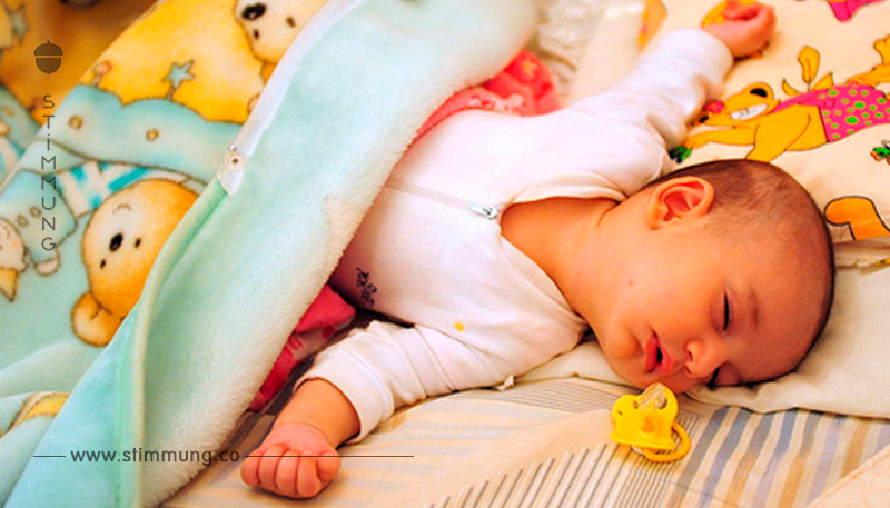 Baby schlafen legen: 10 Fehler, die zu viele Eltern machen.