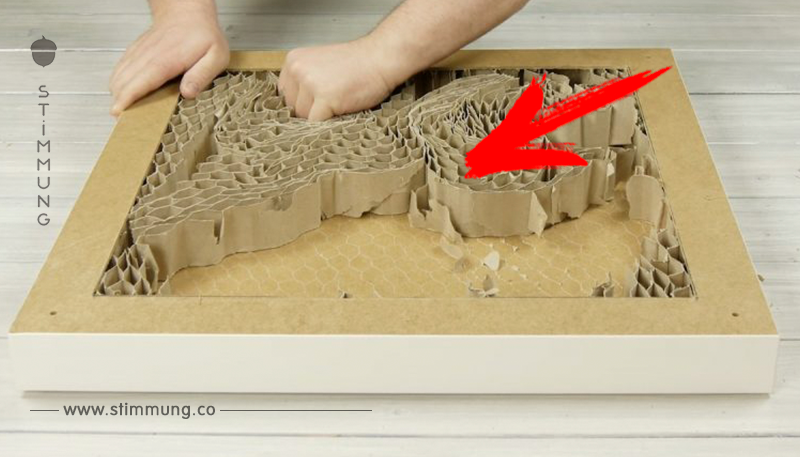 Tisch selber bauen: Mit diesem DIY bekommt dein „Lack“ von IKEA ein praktisches Versteck.