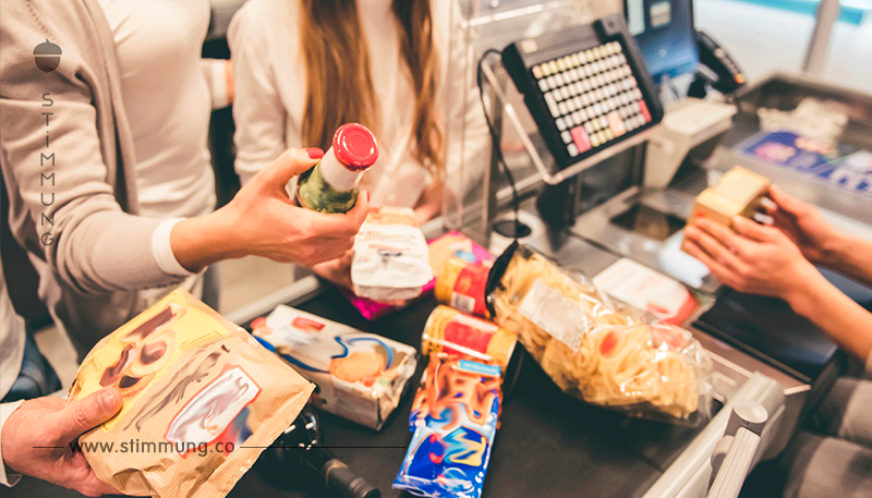 14 Dinge, die dir die Kassiererin im Supermarkt gerne sagen würde