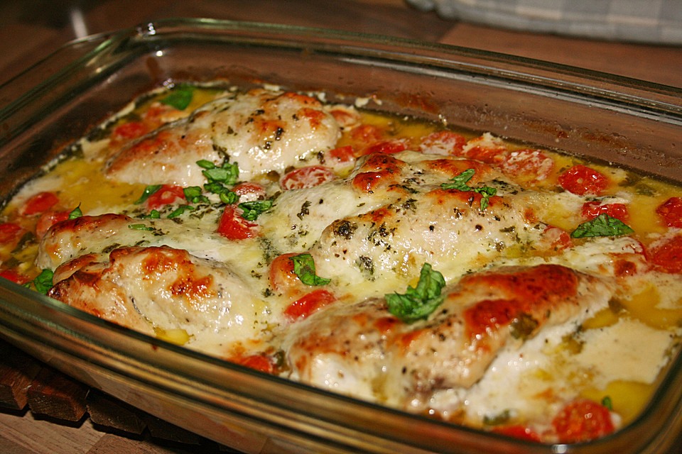 Mozzarella-Hähnchen in Basilikum-Sahnesauce von bienemaya | Chefkoch