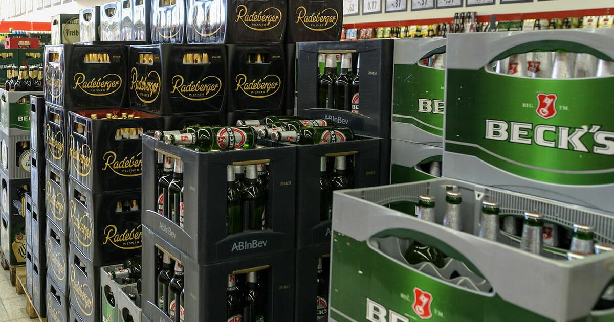 Brauereiverband fordert höheres Pfand: Bierflaschen und -kästen werden zu selten zurückgebracht