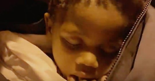 Eltern aus Florida bemerken erst nach 14 Stunden, dass sie ihre 2 jährige Tochter über Nacht im Park zurückgelassen haben