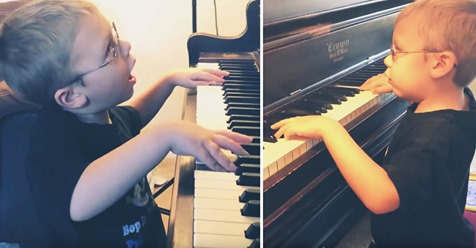 Blinder 6 Jähriger spielt „Bohemian Rhapsody“ auf Klavier & sorgt mit seinem Gesang für Gänsehaut