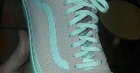 Dies verbreitet sich über das ganze Internet: Welche Farbe haben diese Schuhe? Ich verstehe nicht, dass manche Leute andere Farben sehen!