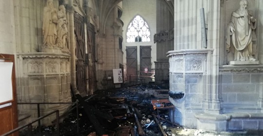 Nantes: Verdächtiger aus Ruanda gestand Kathedralen-Brandstiftung
