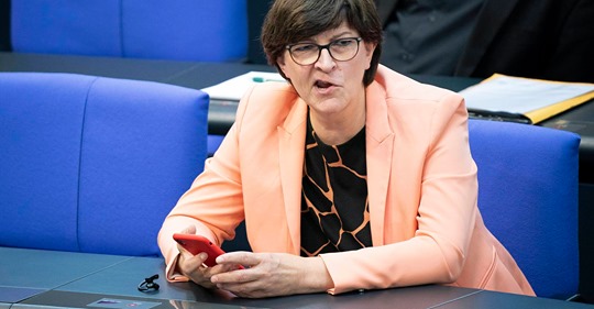 SPD-Chefin Esken legt Einkünfte offen