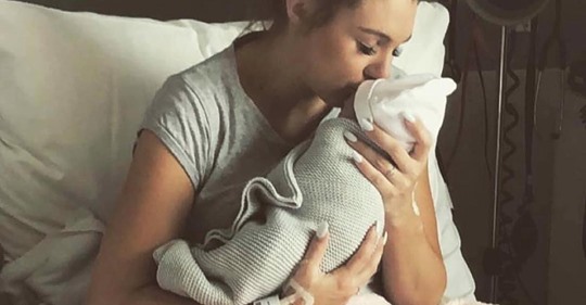 Kristy Watson postet Bilder ihres verstorbenen Babys, um zu warnen