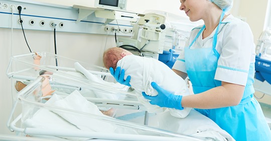 Krankenschwester soll 17 Babys auf Neugeborenen-Station getötet haben – Beweise nach 3 Jahren Ermittlungen