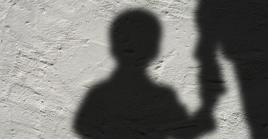 52 Kinder missbraucht: Staatsbürger (27) und Türke (22) festgenommen