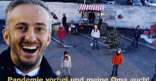 Zwangsfinanzierter Böhmermann freut sich in neuem Lied über Tod von Omas