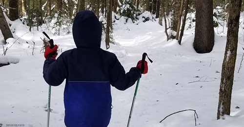 Jäger rettet vermissten Jungen (6) bei  14 Grad im Schnee: Kind ging beim Skifahren verloren