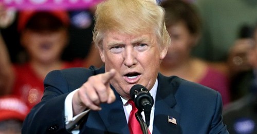 „Rettet Amerika“: Trumps Rückkehr auf die Polit-Bühne mit neuer Zentrale