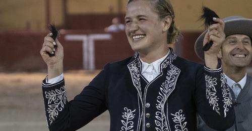 CLARA SOFIE KREUTTER (31) TÖTET RINDER IN SPANIEN Tierschützer gehen auf deutsche Torera los