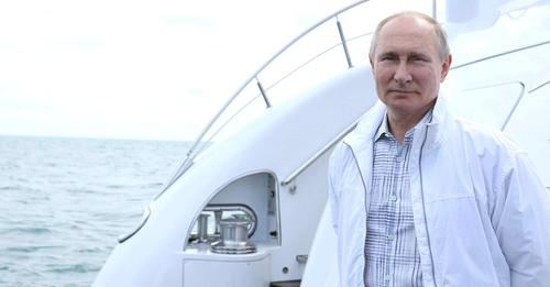 Nach Aufenthalt in Hamburg: Putins Privatyacht 'Graceful' nimmt schnellsten Kurs auf Kaliningrad
